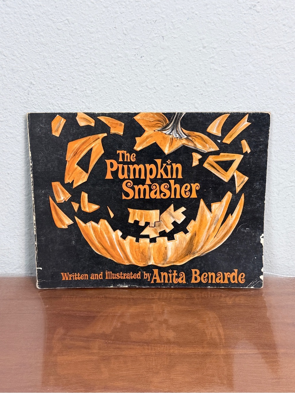 The Pumpkin Smasher, by Anita Benarde 1972 Vintage Halloween Kid’s Book SC